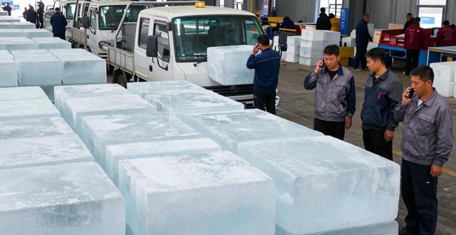 南京溧水区工业大冰块电话 良臣制冰厂直供降温冰块